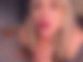 Bllowjoyy's Live Sex Cam Show