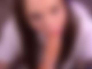 Bllowjoyy's Live Sex Cam Show