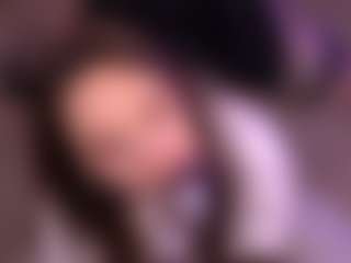 Bllowjoyy's Live Sex Cam Show