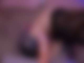 Bllowjoyy's Live Sex Cam Show