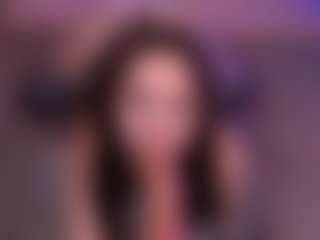 Bllowjoyy's Live Sex Cam Show