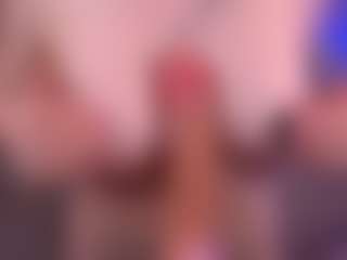 Bllowjoyy's Live Sex Cam Show