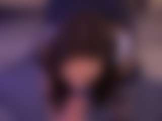 Bllowjoyy's Live Sex Cam Show