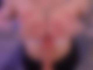 Bllowjoyy's Live Sex Cam Show