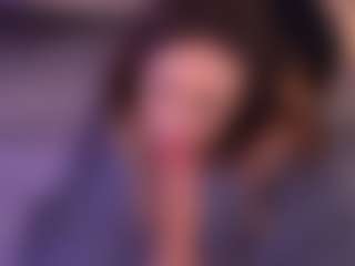Live cam show with Bllowjoyy - Green Eyes on Hubzter Live