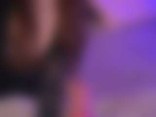 Bllowjoyy's Live Sex Cam Show