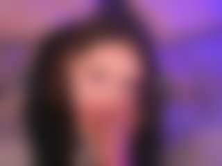 Bllowjoyy's Live Sex Cam Show