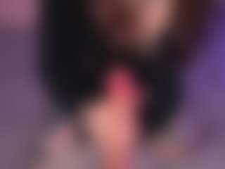 Bllowjoyy's Live Sex Cam Show