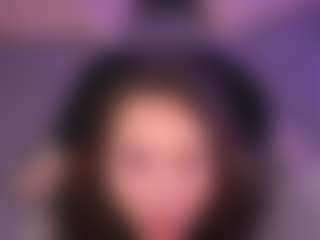 Bllowjoyy's Live Sex Cam Show