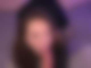 Bllowjoyy's Live Sex Cam Show