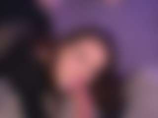 Bllowjoyy's Live Sex Cam Show