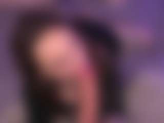 Bllowjoyy's Live Sex Cam Show