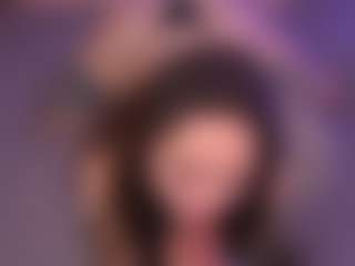 Bllowjoyy's Live Sex Cam Show