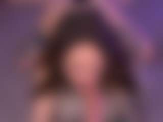 Bllowjoyy's Live Sex Cam Show