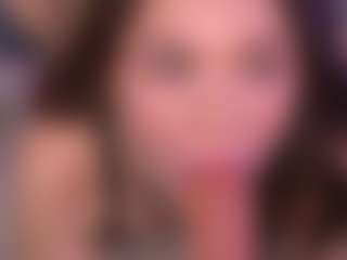 Bllowjoyy's Live Sex Cam Show