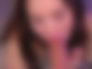 Bllowjoyy's Live Sex Cam Show