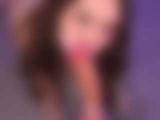 Bllowjoyy's Live Sex Cam Show