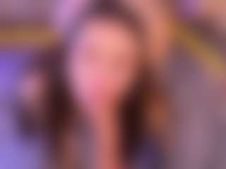 Bllowjoyy's Live Sex Cam Show