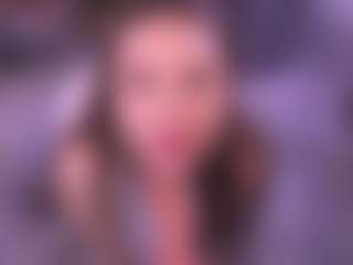Bllowjoyy's Live Sex Cam Show
