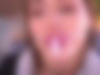 Bllowjoyy's Live Sex Cam Show