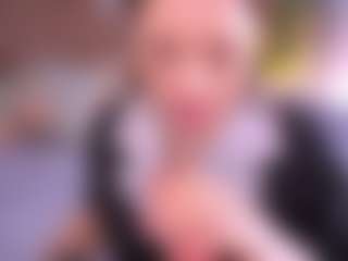 Bllowjoyy's Live Sex Cam Show