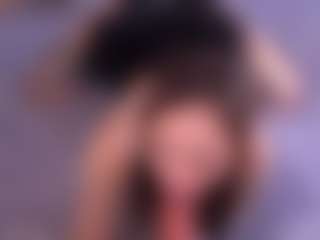 Bllowjoyy's Live Sex Cam Show