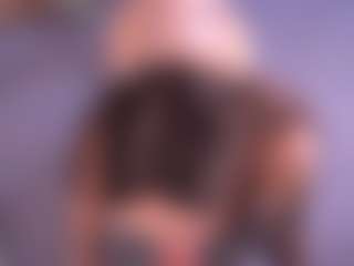 Bllowjoyy's Live Sex Cam Show