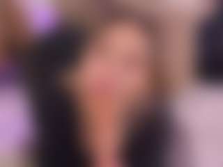 Bllowjoyy's Live Sex Cam Show