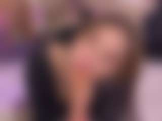 Bllowjoyy's Live Sex Cam Show