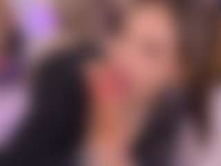 Bllowjoyy's Live Sex Cam Show