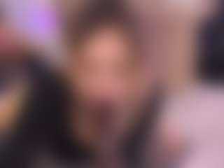 Bllowjoyy's Live Sex Cam Show