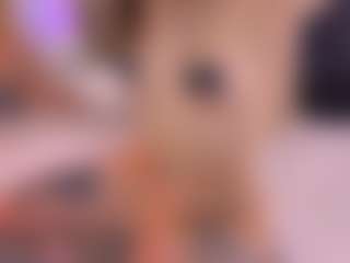 Bllowjoyy's Live Sex Cam Show