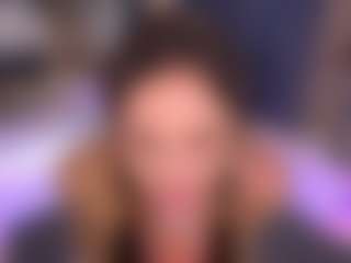 Bllowjoyy's Live Sex Cam Show