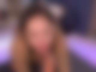Bllowjoyy's Live Sex Cam Show