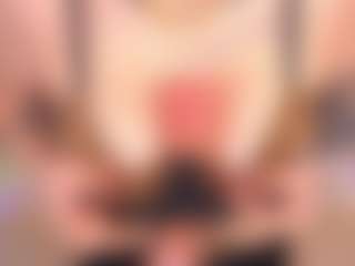 Bllowjoyy's Live Sex Cam Show