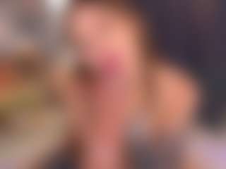 Bllowjoyy's Live Sex Cam Show