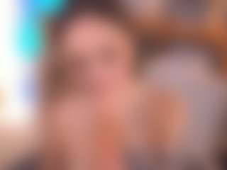 Bllowjoyy's Live Sex Cam Show