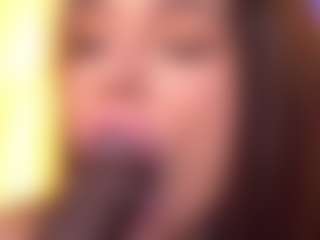 Bllowjoyy's Live Sex Cam Show