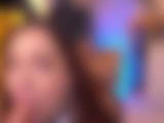 Bllowjoyy's Live Sex Cam Show