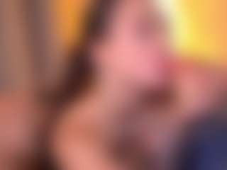 Bllowjoyy's Live Sex Cam Show