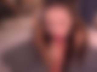 Bllowjoyy's Live Sex Cam Show