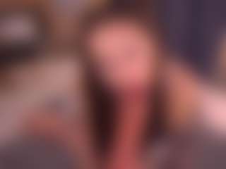 Bllowjoyy's Live Sex Cam Show