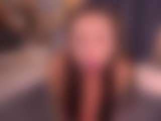 Bllowjoyy's Live Sex Cam Show