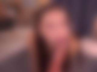Bllowjoyy's Live Sex Cam Show