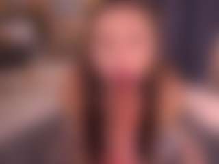 Bllowjoyy's Live Sex Cam Show