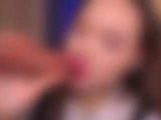 Bllowjoyy's Live Sex Cam Show