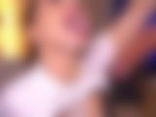 Bllowjoyy's Live Sex Cam Show