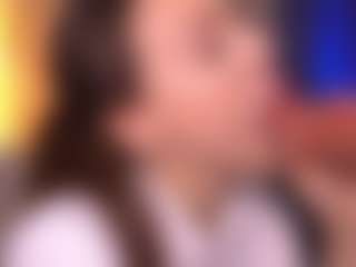 Bllowjoyy's Live Sex Cam Show