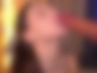 Bllowjoyy's Live Sex Cam Show