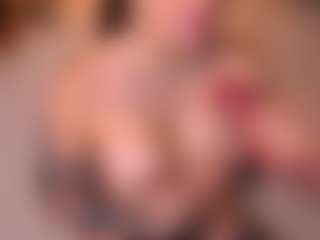 Bllowjoyy's Live Sex Cam Show